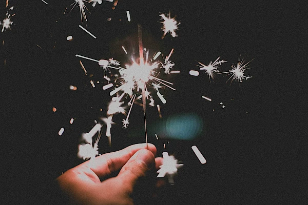 Angeschwippste Häppchen vor dem Feuerwerk