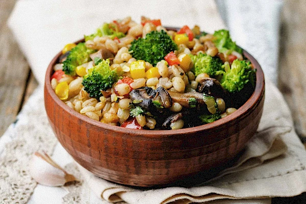 Gemüse-Graupensalat
