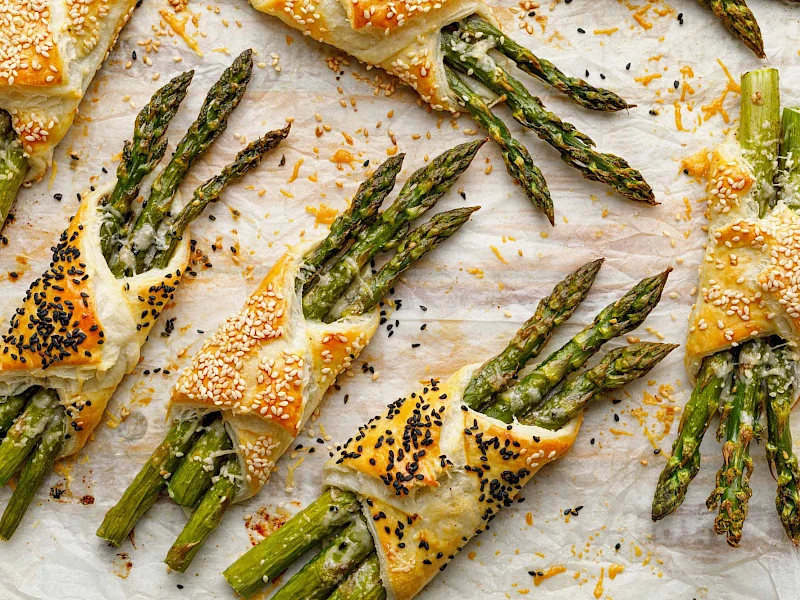 Spargel im Blätterteig