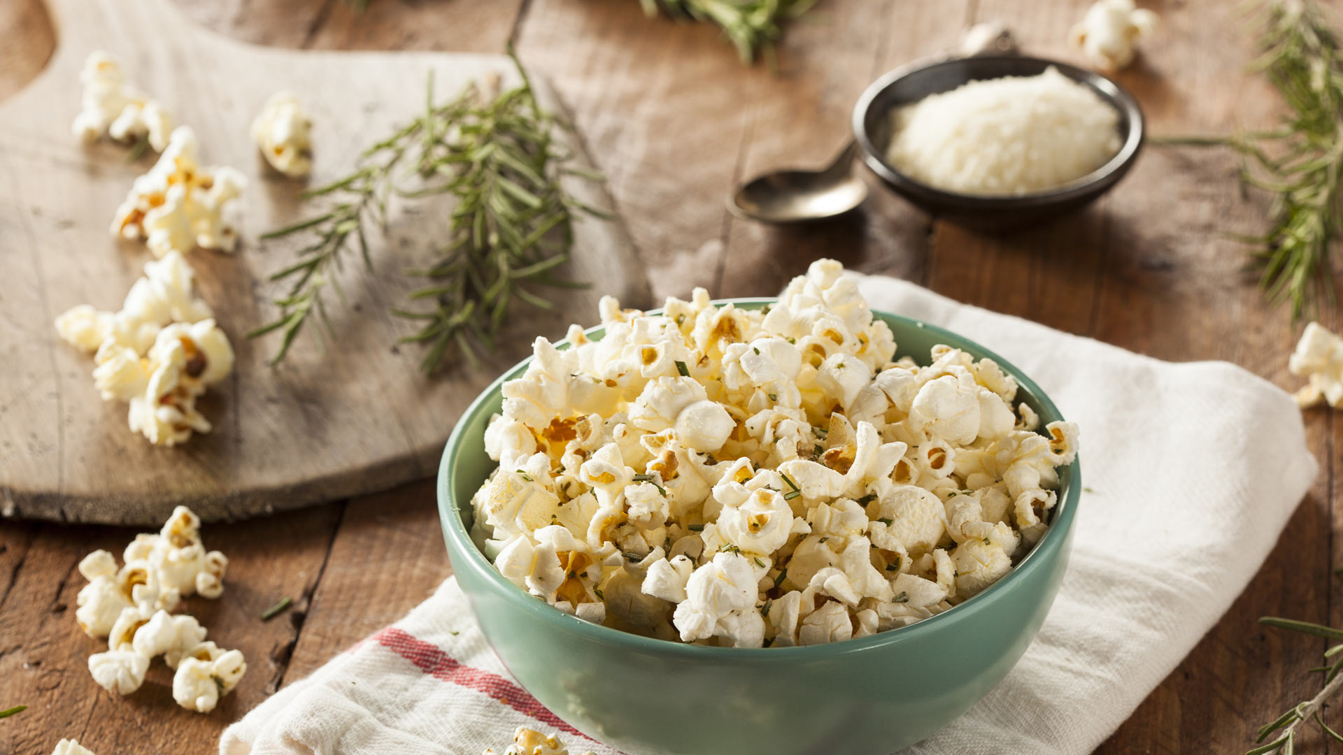 Parmesan-Rosmarin-Popcorn