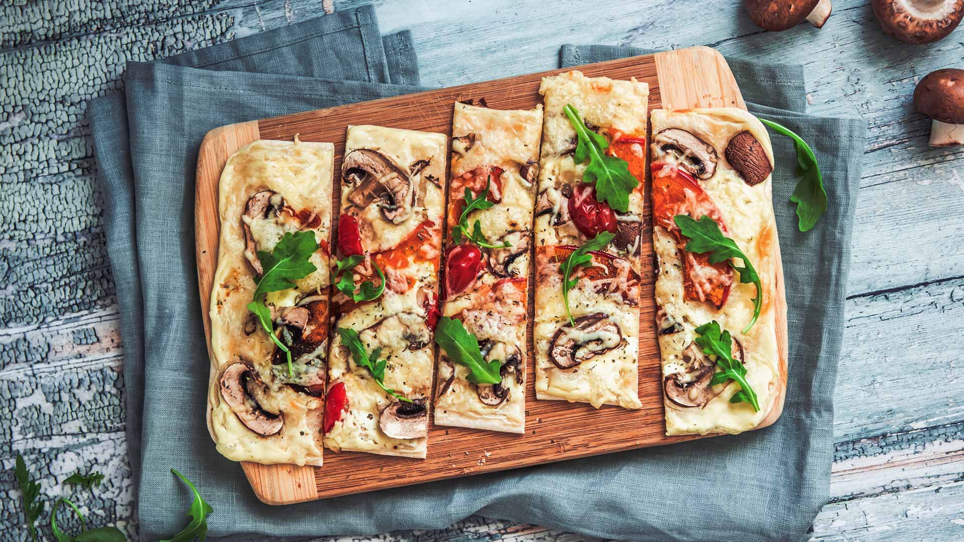 Vegetarischer Flammkuchen