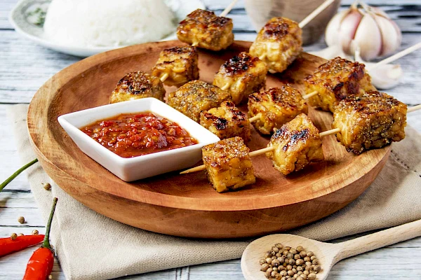 Gegrillte Tempeh-Spieße