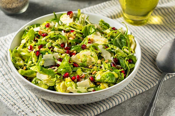 Rosenkohl-Granatapfel-Salat